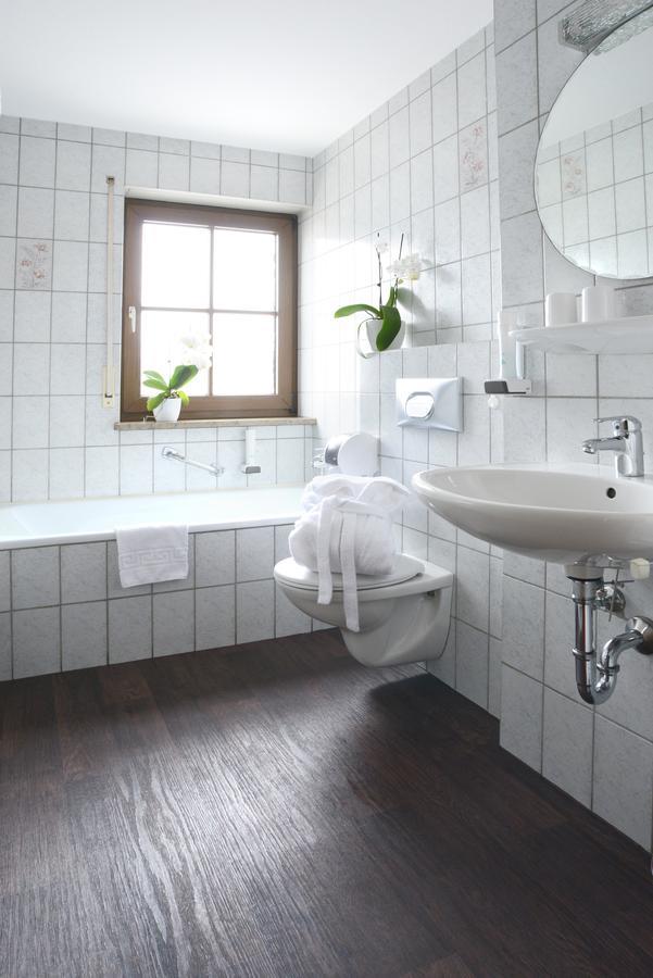 Hotel Jaegerhof Roth  Eksteriør billede