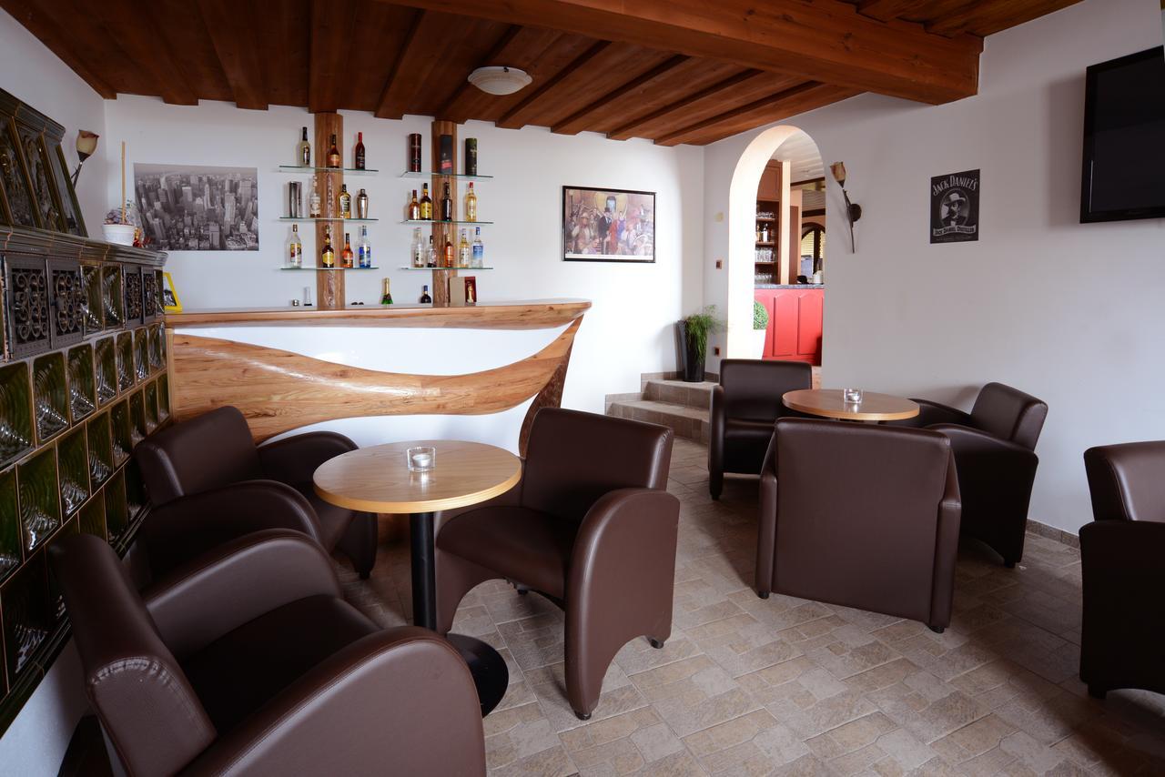 Hotel Jaegerhof Roth  Eksteriør billede