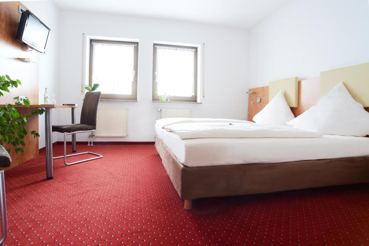 Hotel Jaegerhof Roth  Eksteriør billede