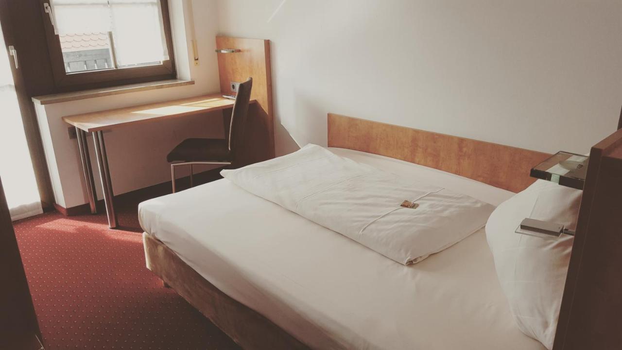 Hotel Jaegerhof Roth  Eksteriør billede