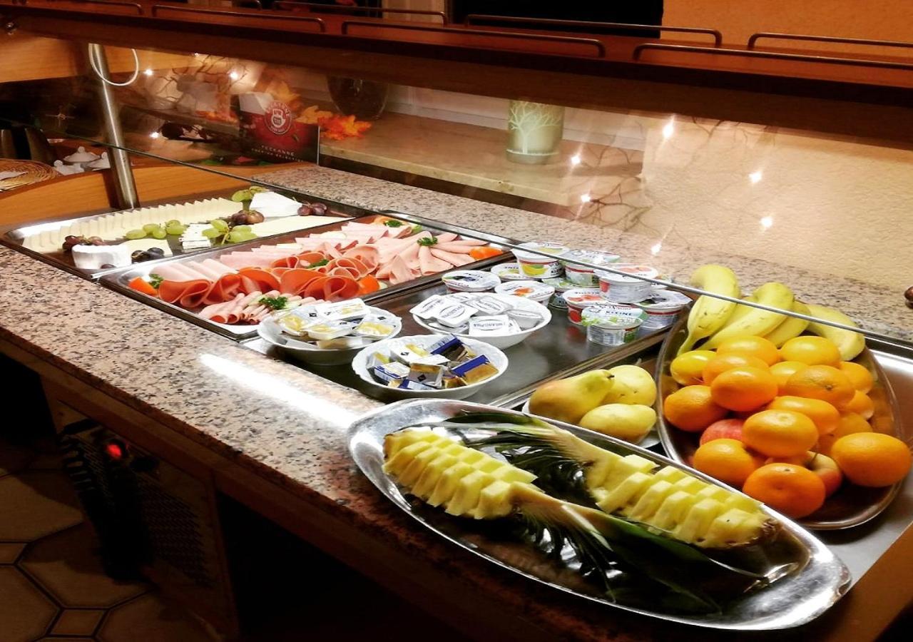 Hotel Jaegerhof Roth  Eksteriør billede